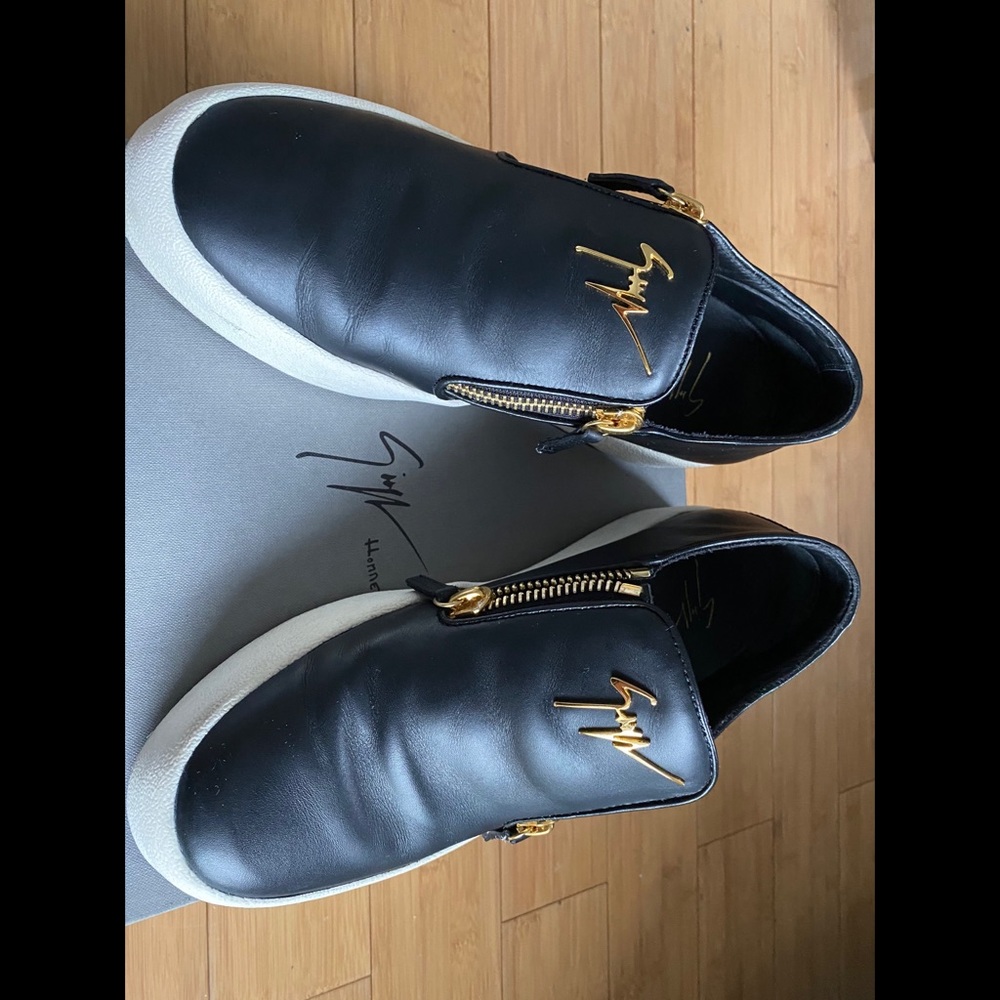 Giuseppe Zinotti black leather low top Sneakers